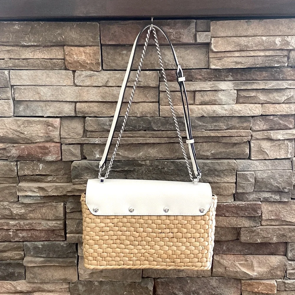 New! DKNY Leather & Straw Shoulder Bag - Picture 2 of 5